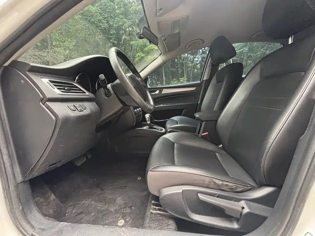 Besturn B30 1.6 L Auto Comfort