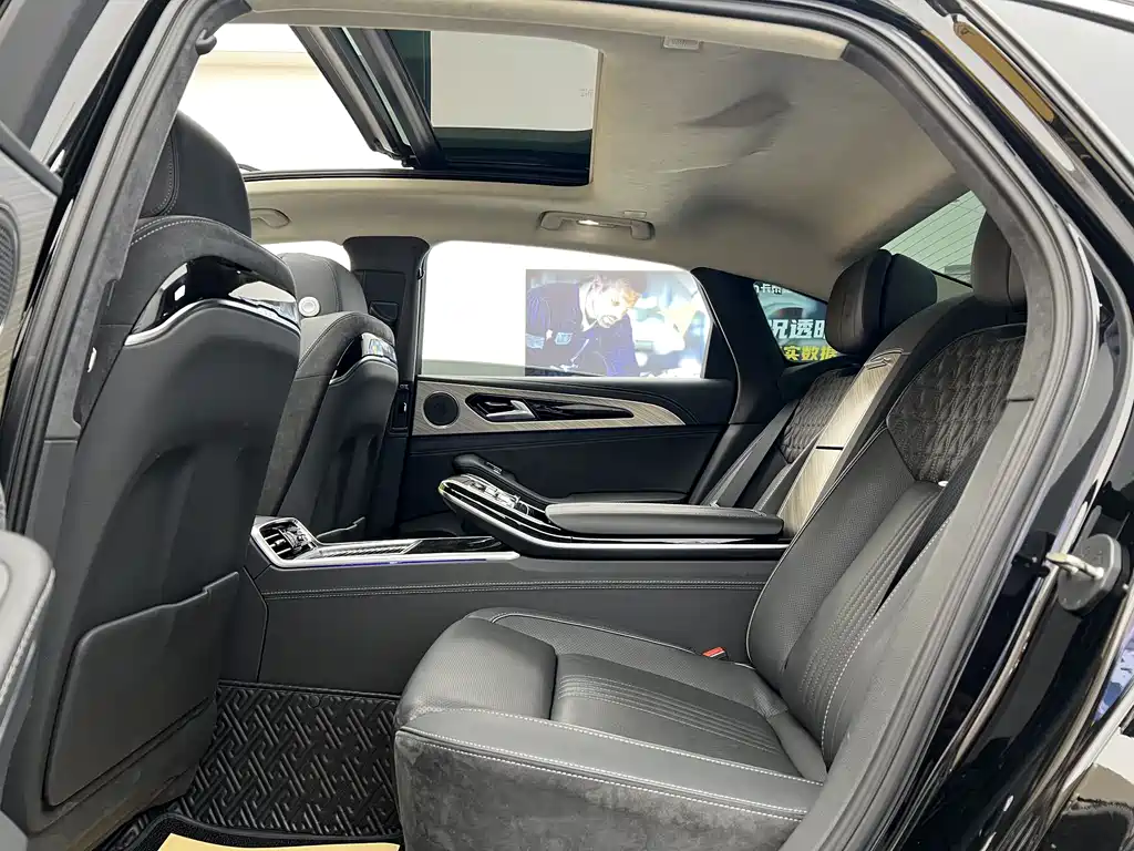 Hongqi H9 3.0 T Connected Flagship Leading 4-seat