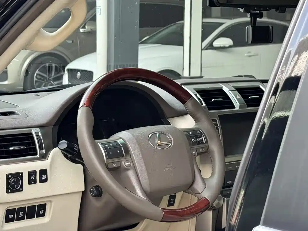 Lexus GX 460