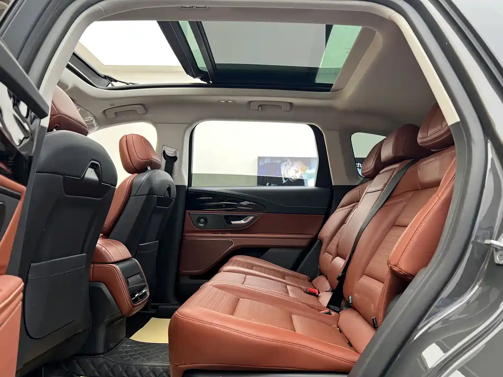 Nautilus 2.0 T 4 WD Supreme Wise