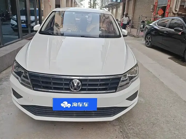 Volkswagen Jetta 1.4 L Manual Fashion