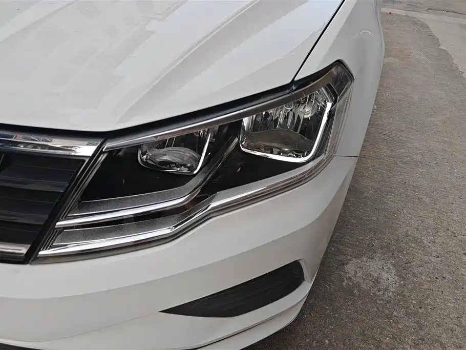 Jetta 1.4 L Manual Fashion