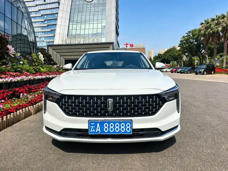 Besturn B70 3 rd Gen 1.5 T Auto Pleasure 70 Anniversary