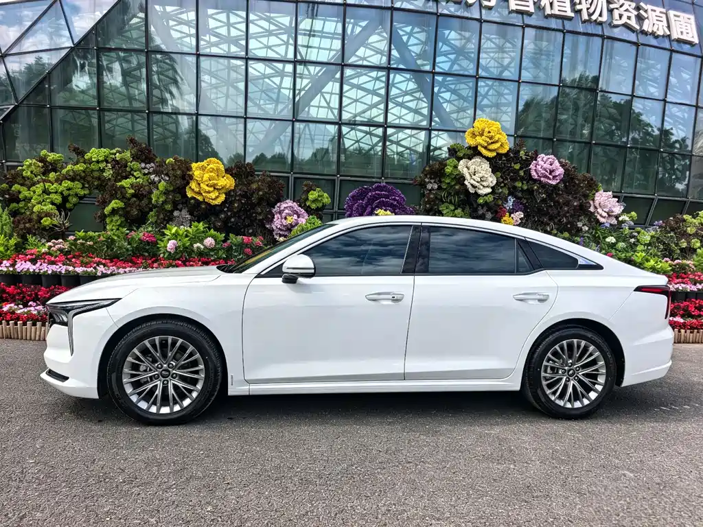 Besturn B70 3 rd Gen 1.5 T Auto Pleasure 70 Anniversary