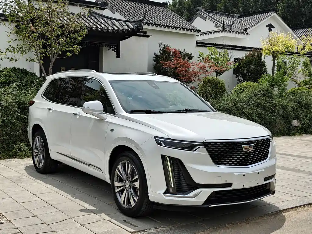 Cadillac XT6 28 T 6-seat 4 WD Luxury