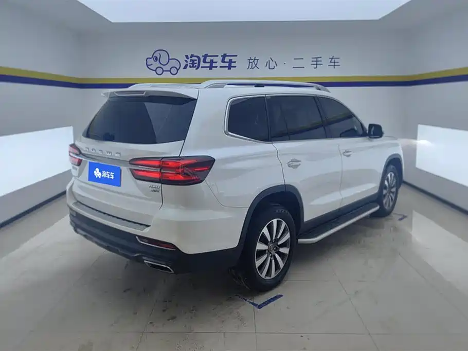 Roewe RX8 30 T 2 WD Outstanding Flagship