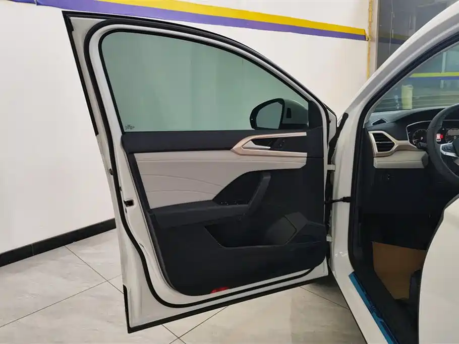 Tharu 300 TSI 2 WD Full Moon