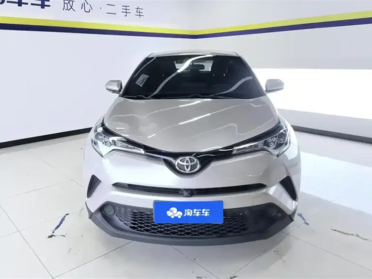 Toyota C-HR 丰田C-HR 2020款 2.0 L 精英版