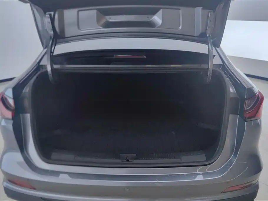 Roewe i5 1.5 L Manual Comfort Enjoyment