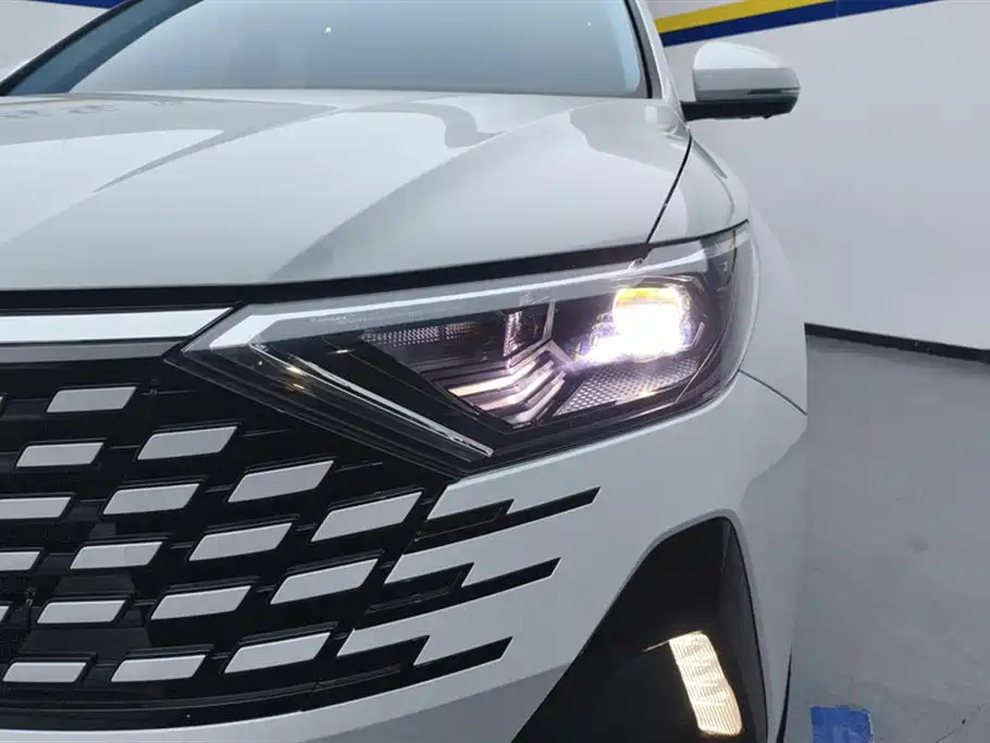 Jetta VS7 280 TSI Auto Glory