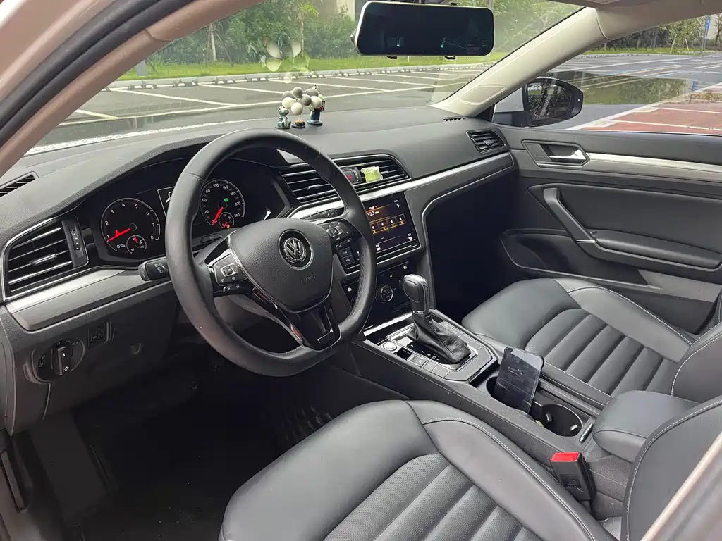 Lamando 280 TSI DSG Comfort CN-VI