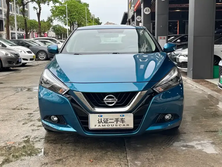 Nissan Lannia 1.6 L CVT Cool
