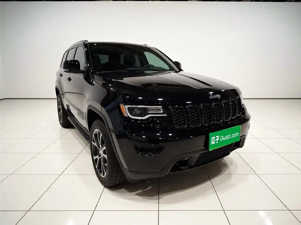 Grand Cherokee (Import) 3.0 L Elite Navigation