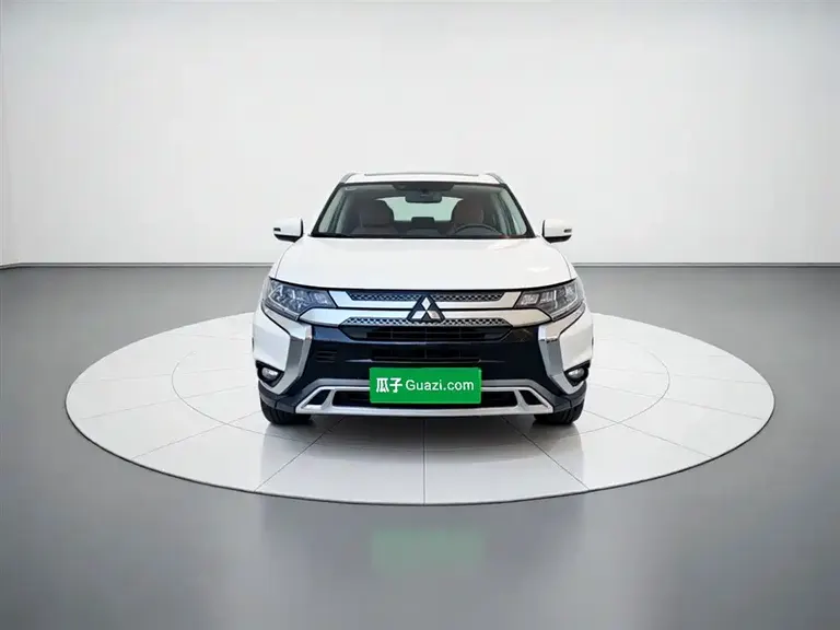 Mitsubishi Outlander 欧蓝德 2019款 2.4 L 四驱致享版 5座 国V