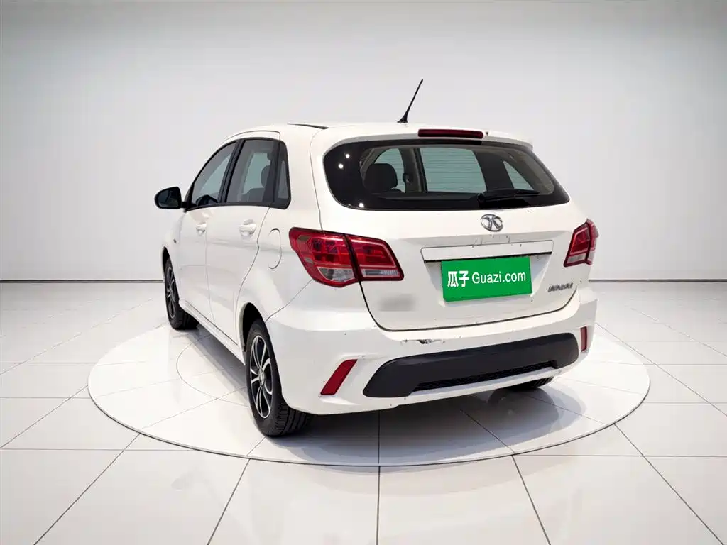 Senova D20 绅宝D20 2015款 两厢 1.5 L 手动乐天版