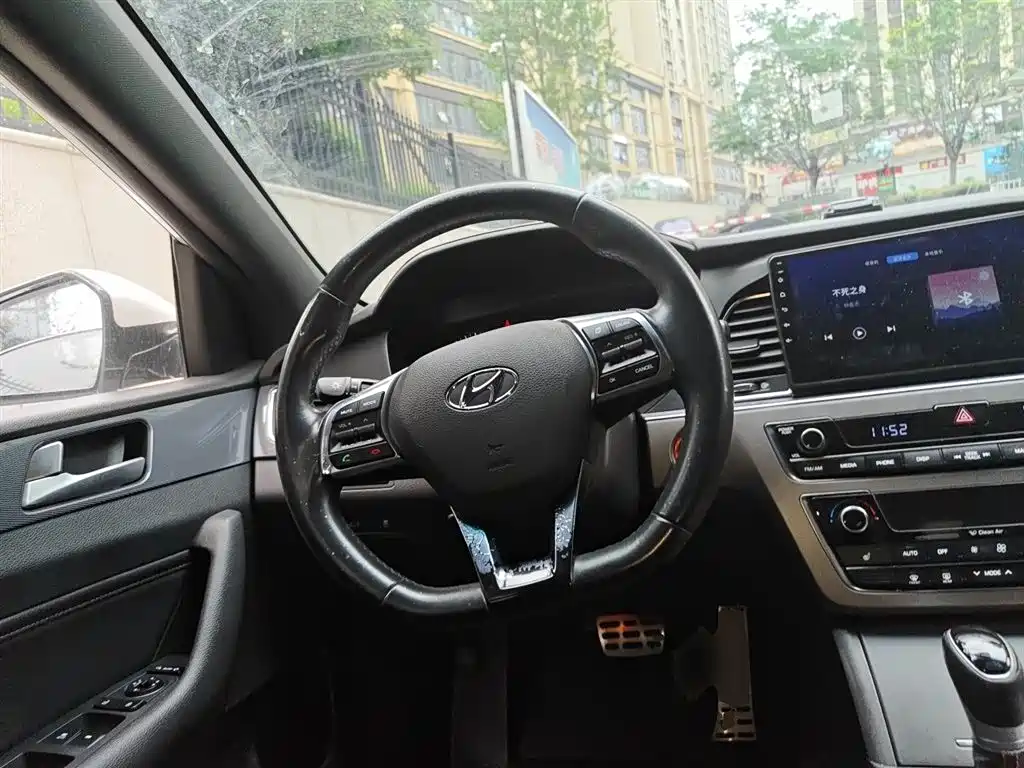 Sonata 1.6 T GLS Intelligent