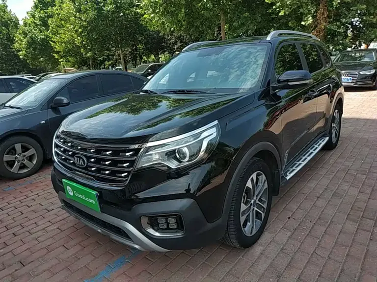 Kia Sportage 2.0 L Auto Smart Enjoyment Luxury CN-V