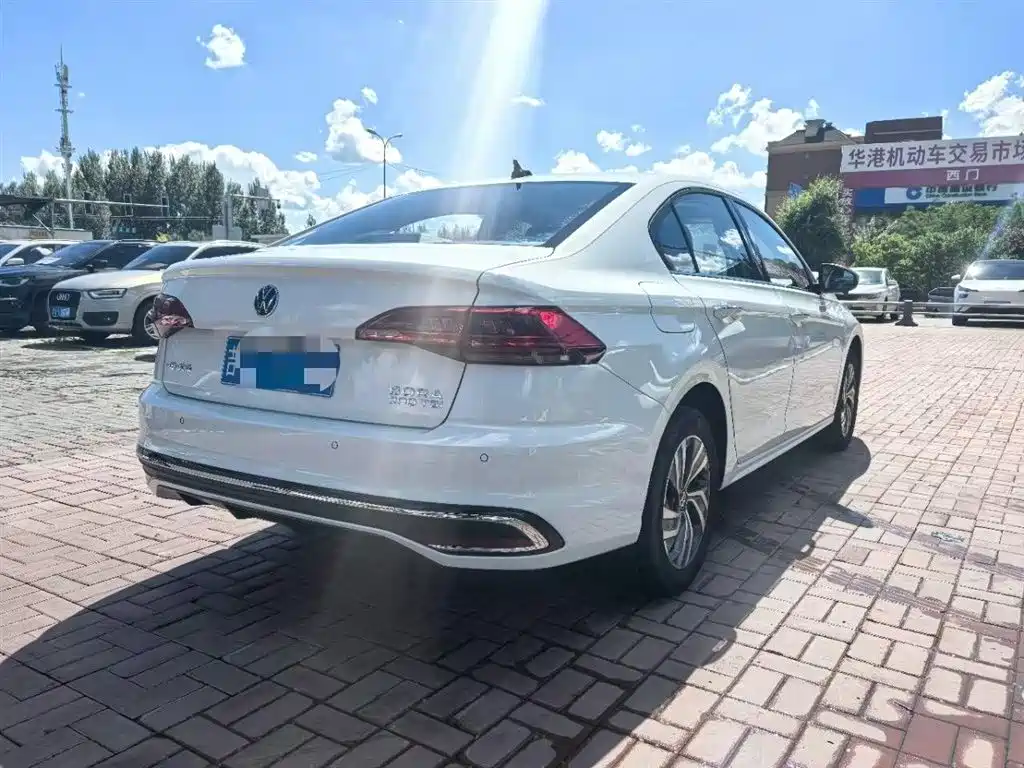Bora 200 TSI DSG Joy Travel