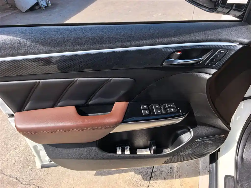 GAC Trumpchi GS7 320 T 2 WD Luxury Connected