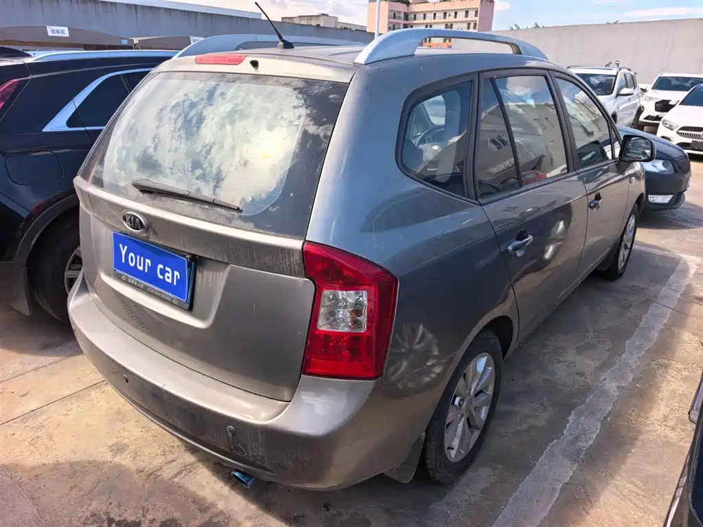 Carens 佳乐 2011款 2.0 L 7座自动标准版