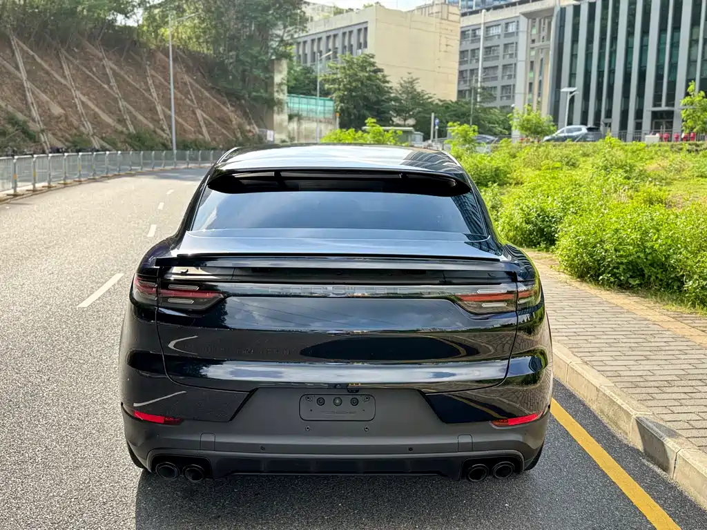 Cayenne Cayenne Coupé 3.0 T Platinum