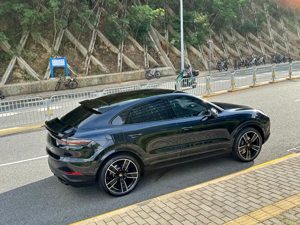 Cayenne Cayenne Coupé 3.0 T Platinum