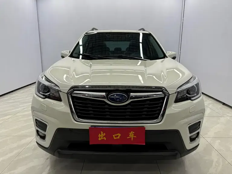 Subaru Forester 2.0 i AWD Luxury EyeSight