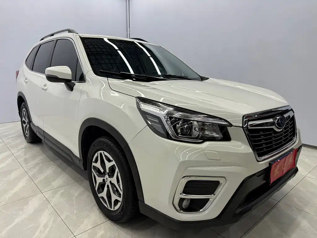 Forester 2.0 i AWD Luxury EyeSight