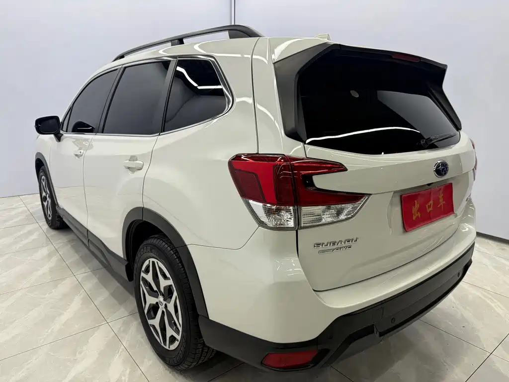 Forester 2.0 i AWD Luxury EyeSight