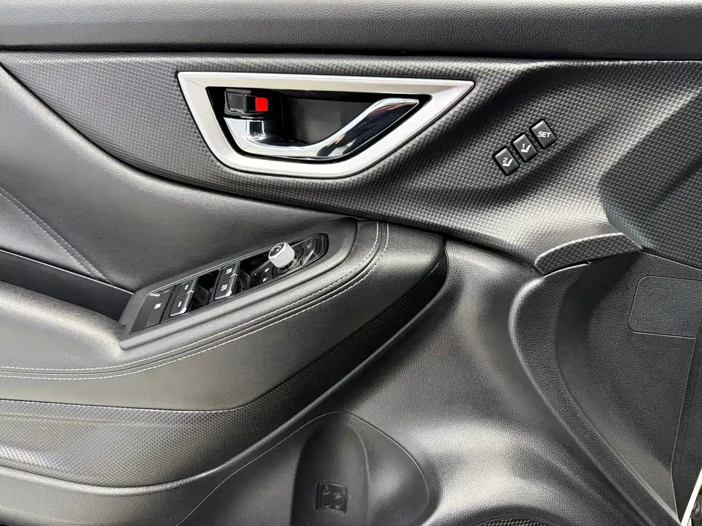 Forester 2.0 i AWD Luxury EyeSight