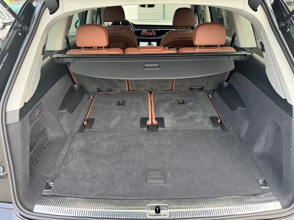 Audi Q7 55 TFSI quattro S line Sport