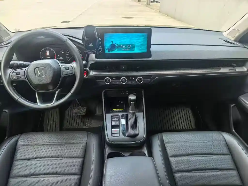 Honda CR-V 240 TURBO 2 WD Sharp Style 5-seat