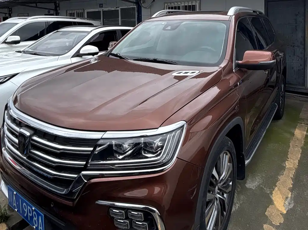 Roewe RX8 30 T Connected 4 WD Supreme
