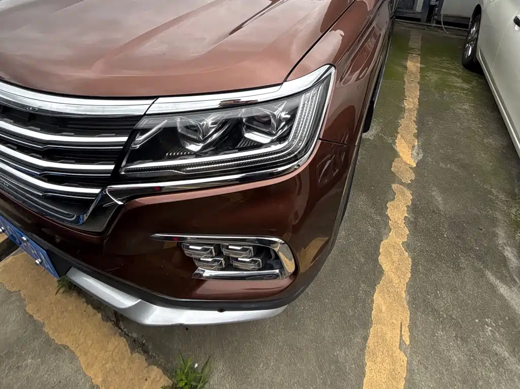 Roewe RX8 30 T Connected 4 WD Supreme
