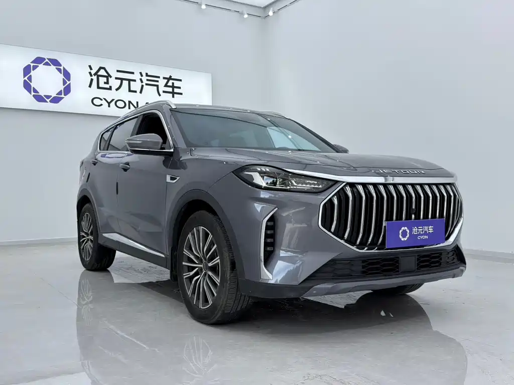 Jetour X70 PLUS 1.5 T DCT Brave PLUS 5-seat