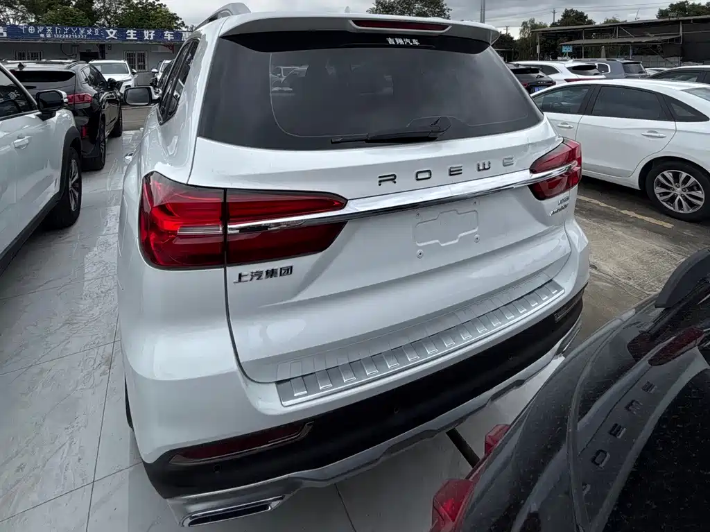 Roewe RX8 荣威RX8 2018款 30 T 智联网四驱旗舰版