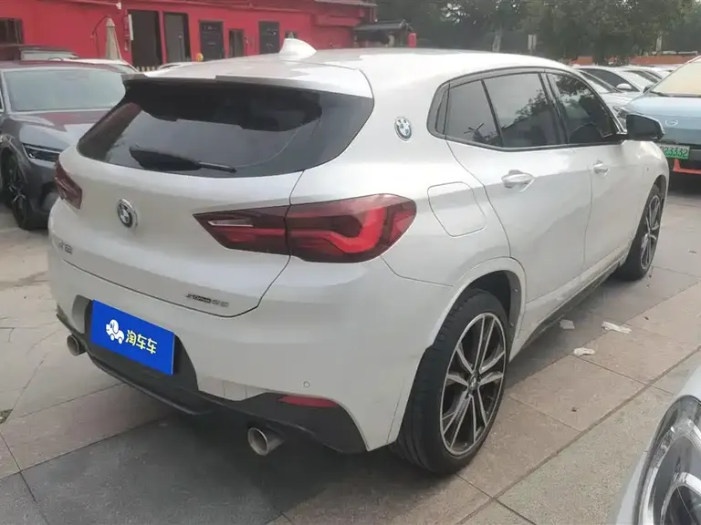 BMW X2 sDrive25 i Premium M Sport Package