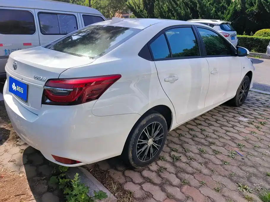 Vios 1.5 L CVT Creation