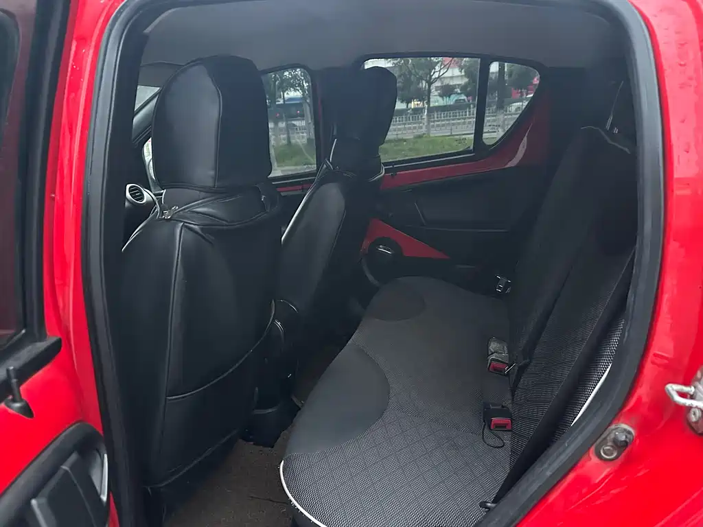 BYD F0 1.0 L Xuan Cool