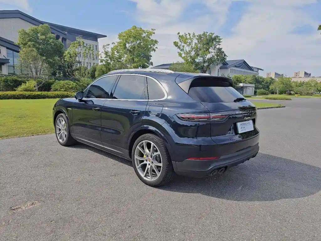 Cayenne NEV Cayenne E-Hybrid 2.0 T
