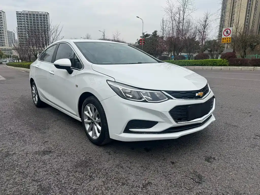 Cruze 1.5 L Auto Pioneer Sunroof