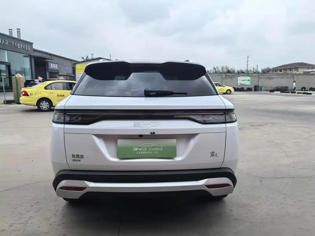 Song L DM-i Smart Drive 112 km Transcend