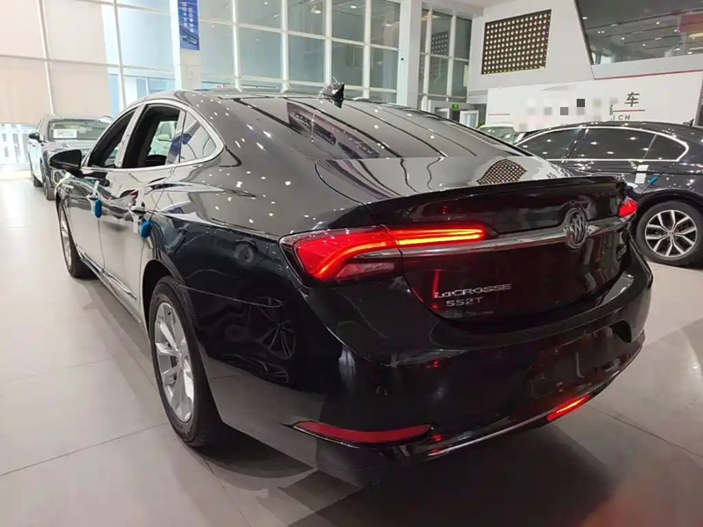 LaCrosse 552 T Luxury