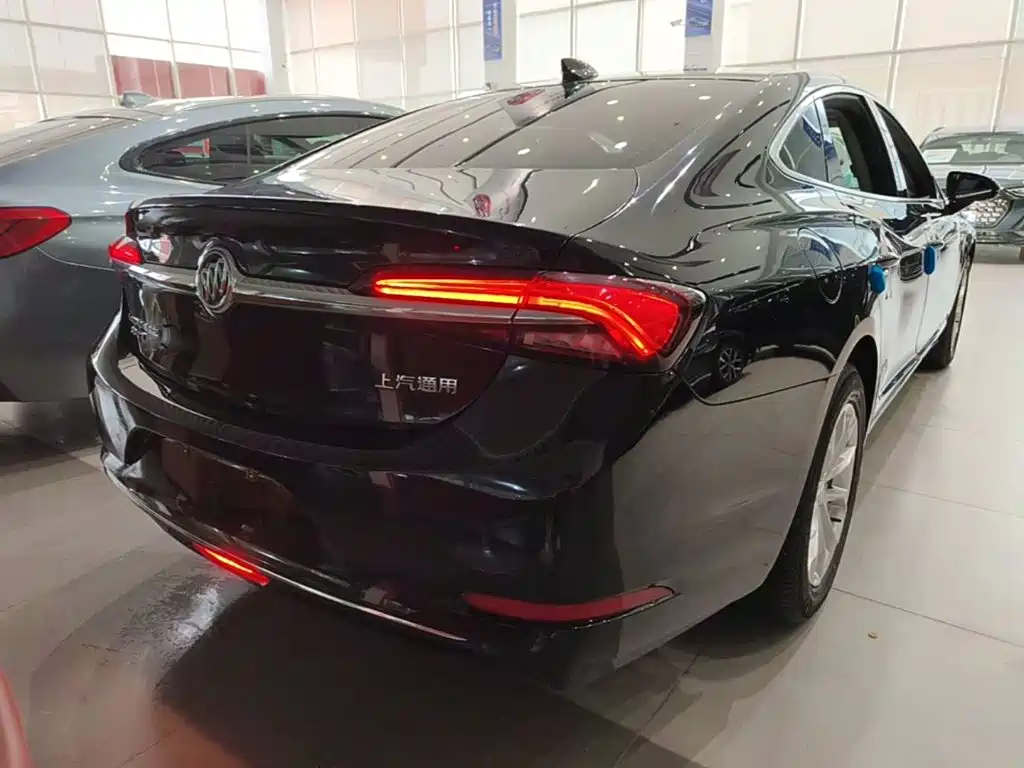 LaCrosse 552 T Luxury