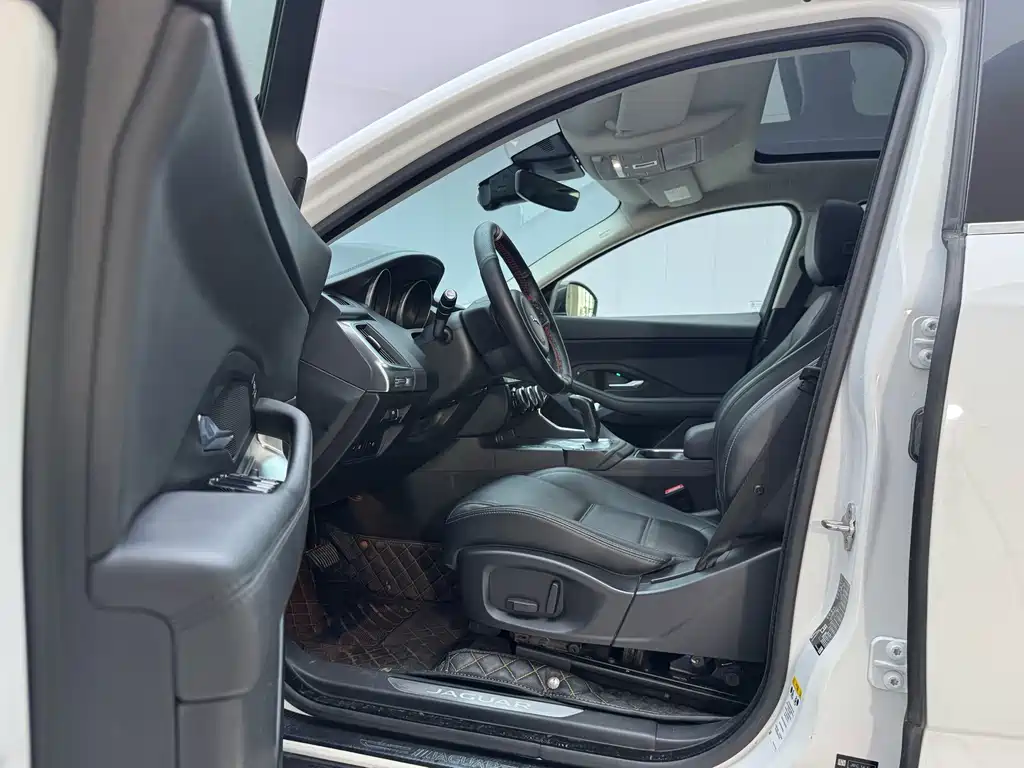 Jaguar E-PACE P250 S CN-V