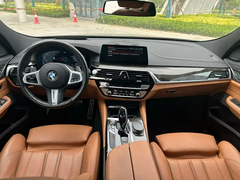 BMW 6 Series GT 630 i M Sport Package