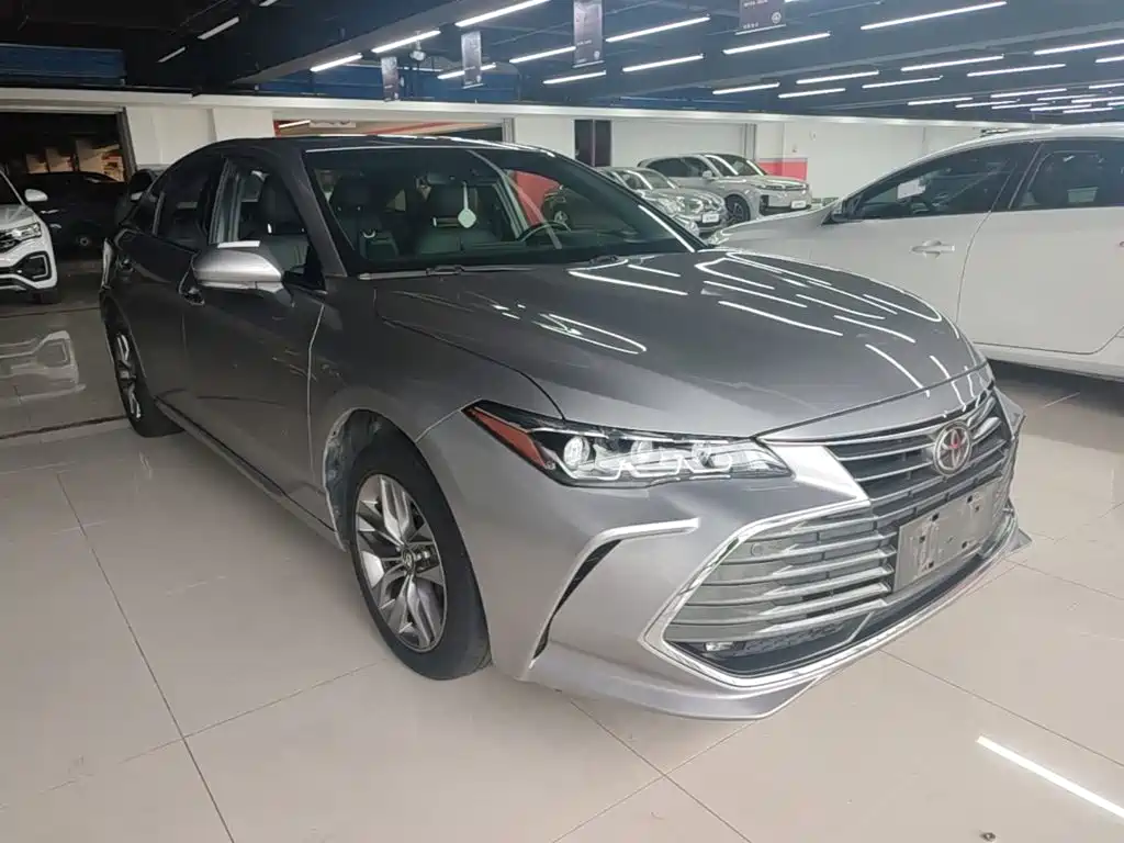Avalon 2.0 L Luxury CN-VI
