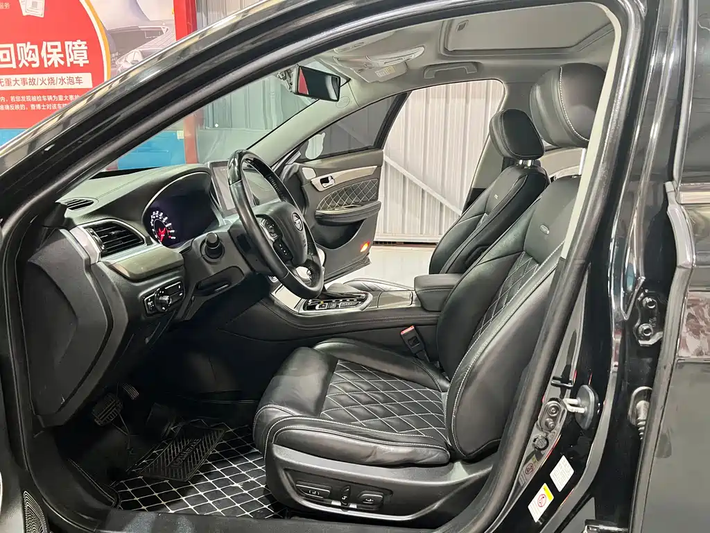 GAC Trumpchi GA8 280 T Premium