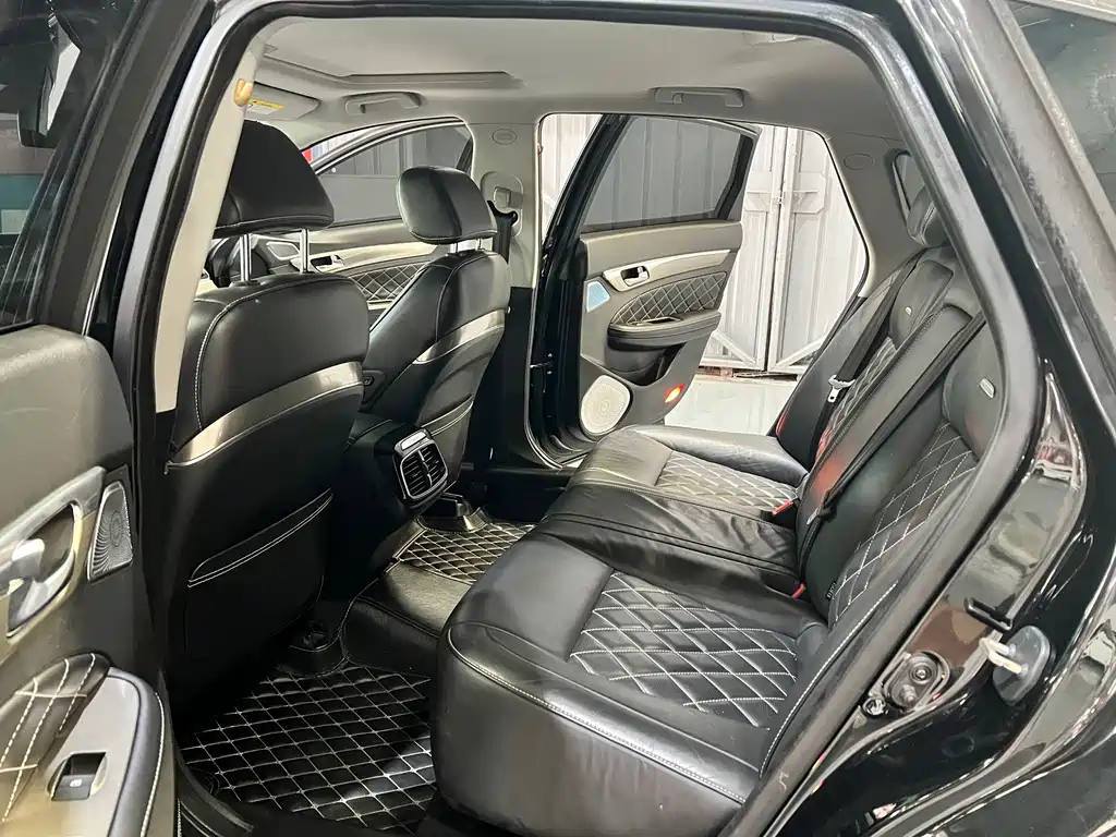GAC Trumpchi GA8 280 T Premium