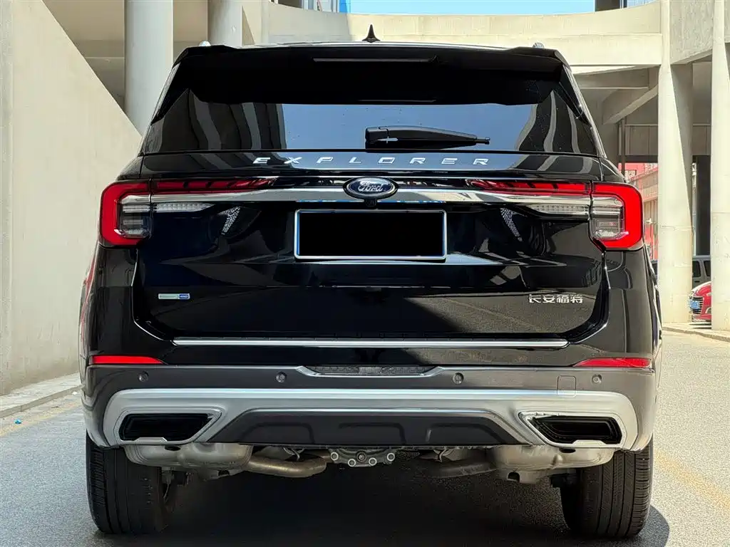 Explorer EcoBoost 285 4 WD Titanium 6-seat